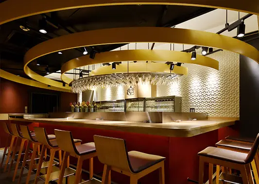 新宿駅東口徒歩一分 レストランビル